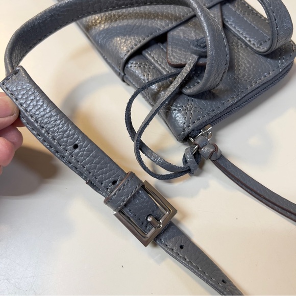 Clarks Dark Gray Leather Quilted Pattern Haft Zip closure Crossbody Bag NWOT - Picture 7 of 14